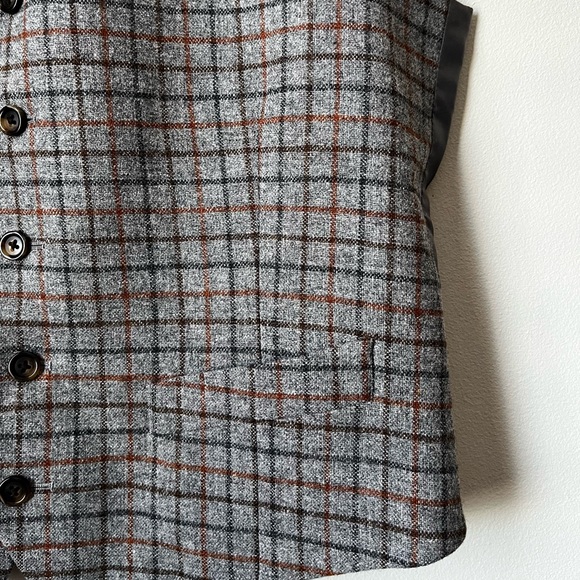 Brooks Brothers - Madison Waistcoat / Vest - Picture 7 of 7